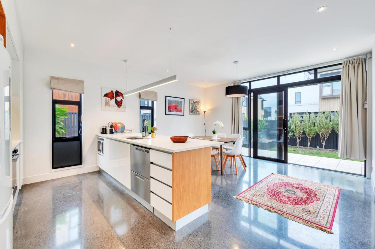 Blissful Breeze Townhouse With Parking And Patio Villa Auckland Luaran gambar