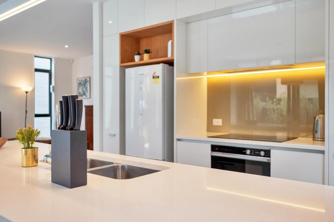 Blissful Breeze Townhouse With Parking And Patio Villa Auckland Luaran gambar